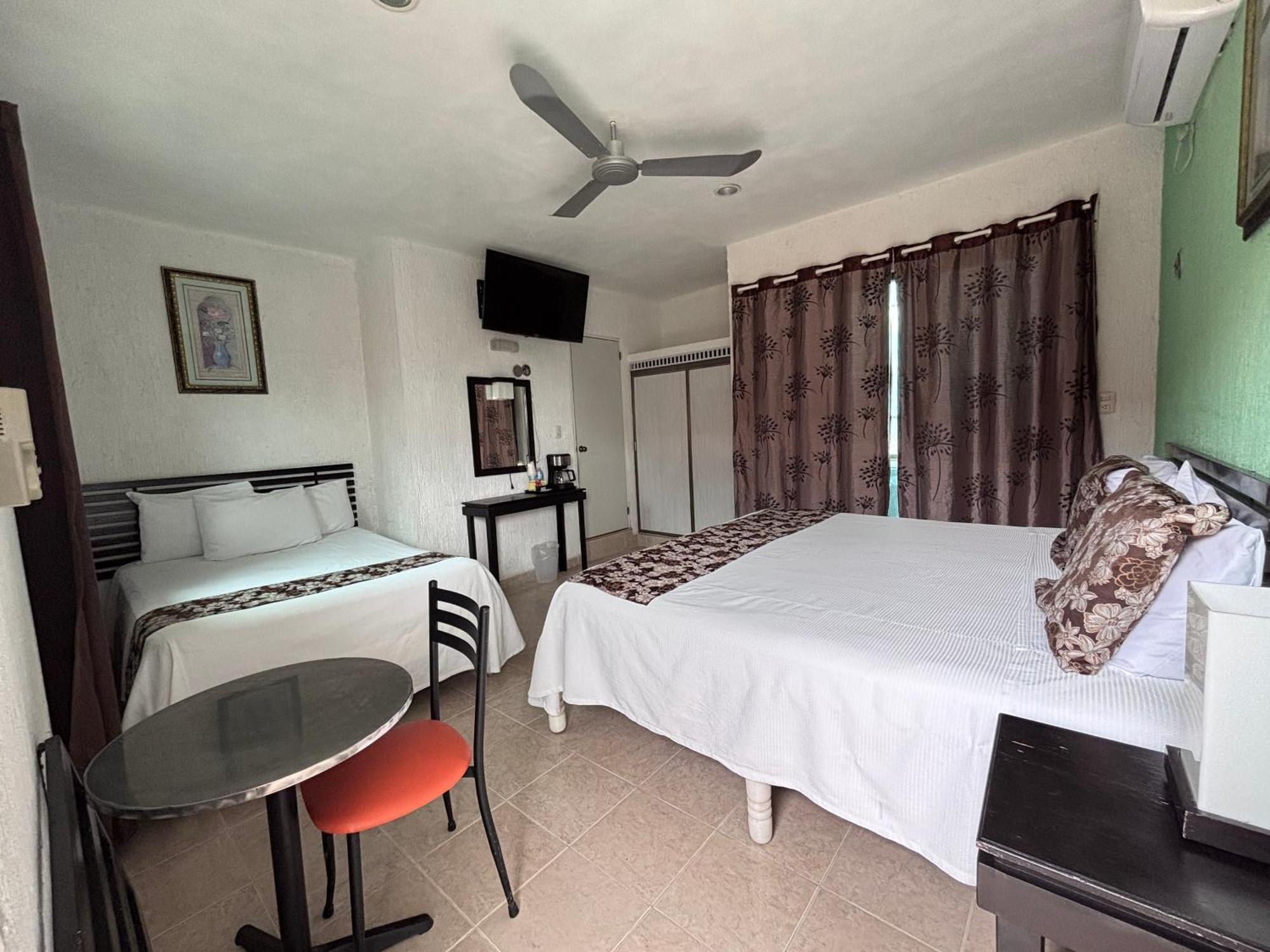Hotel Posada Mercy ริโอ ลาการ์โตส ภายนอก รูปภาพ