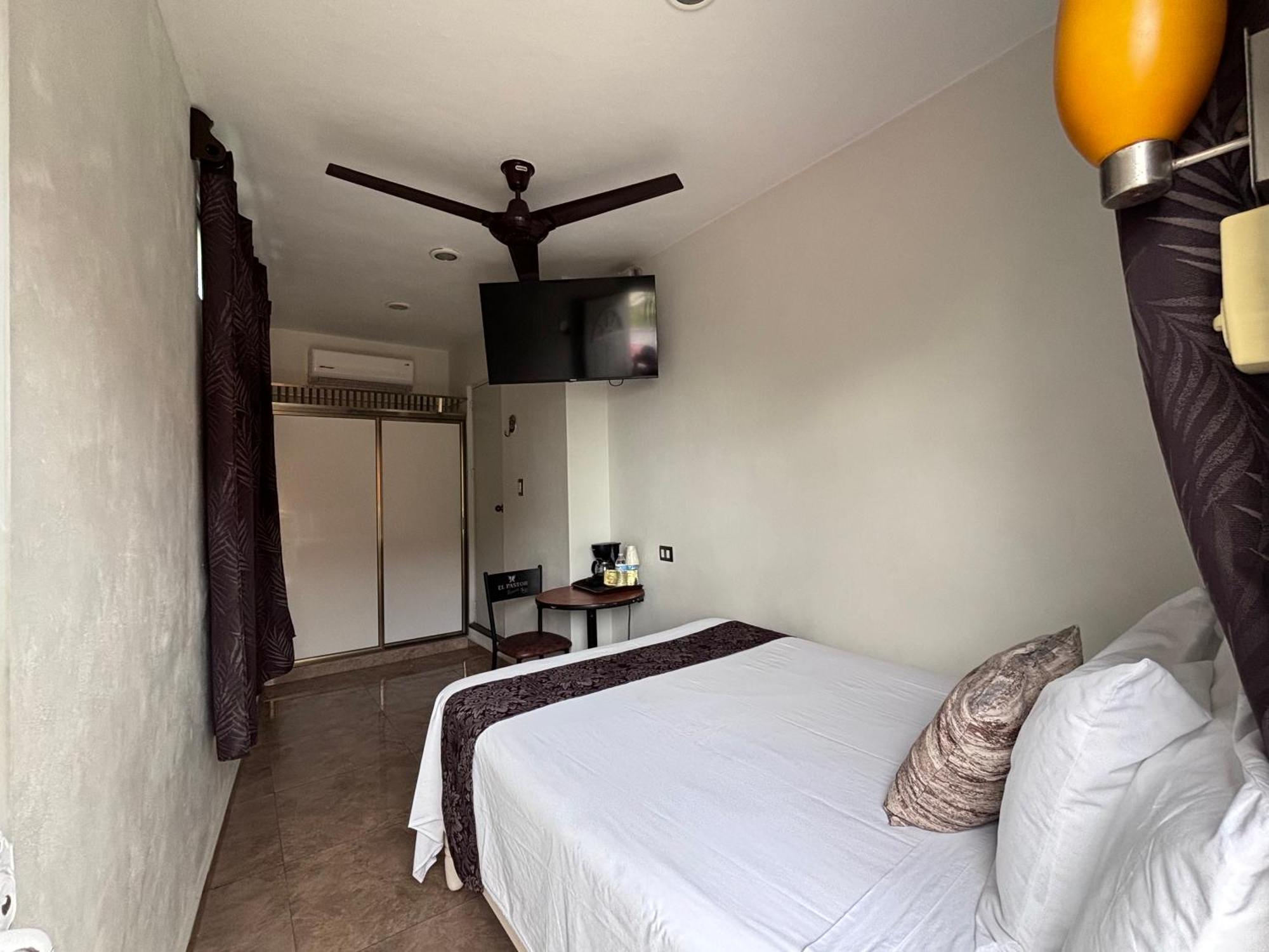 Hotel Posada Mercy ริโอ ลาการ์โตส ภายนอก รูปภาพ