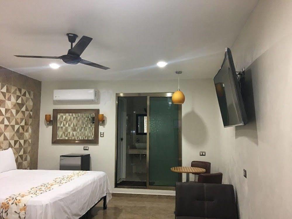 Hotel Posada Mercy ริโอ ลาการ์โตส ภายนอก รูปภาพ